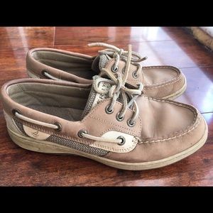 Size 6 Sperry’s
